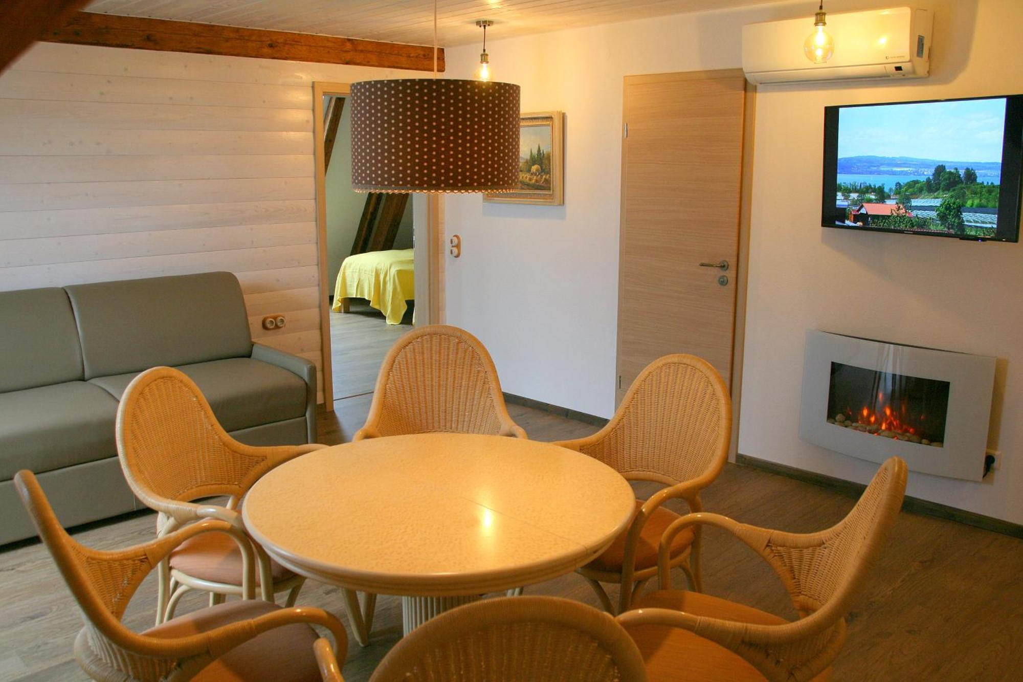 Waldvogel Ferienzimmer Klimatisiert Immenstaad am Bodensee Bagian luar foto